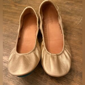 Tieks 8 Champagne leather ballet flats